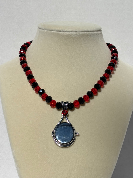 Rikki’s Locket Necklace